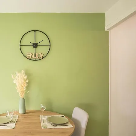 Apartment Le Bicolore ~ Rue Calme ~ Centre-ville *