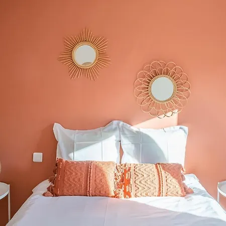 Apartment Le Bicolore ~ Rue Calme ~ Centre-ville