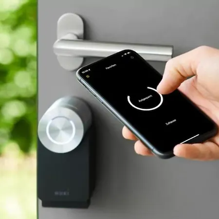 Le Bicolore ~ Rue Calme ~ Centre-ville *