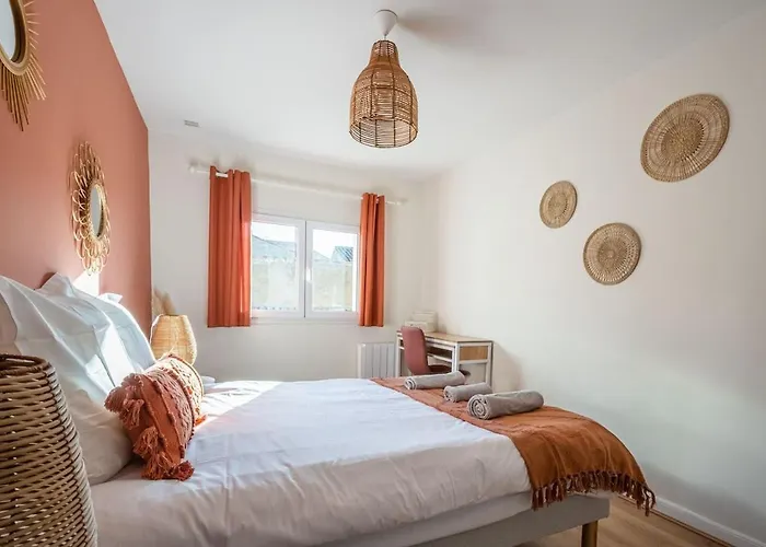 Daire Le Bicolore ~ Rue Calme ~ Centre-ville